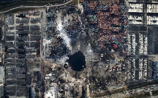 陈杰拍摄的8.12天津爆炸事件现场航拍图