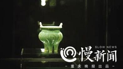 青瓷香炉代表:明代龙泉窑刻花绳耳鬲式炉