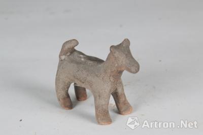 东汉六畜俑陶狗警觉