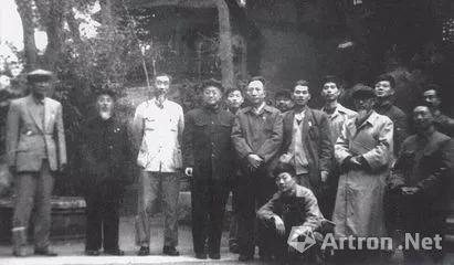 1960年9月,以傅抱石为团长的江苏省国画工作团进行了六省十余市的写生