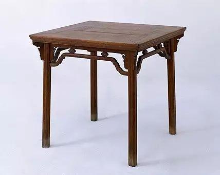 黄花梨云头纹方桌 明 高86cm,边长90cm