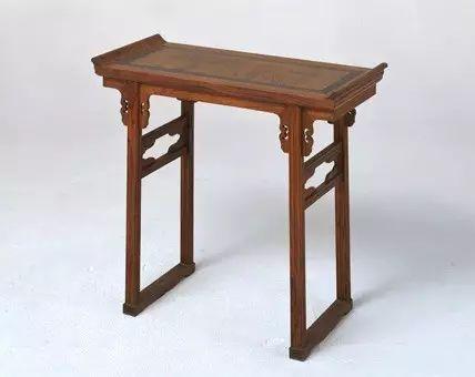 黄花梨冰盘边沿翘头案 明 高80cm,长120cm,宽41cm