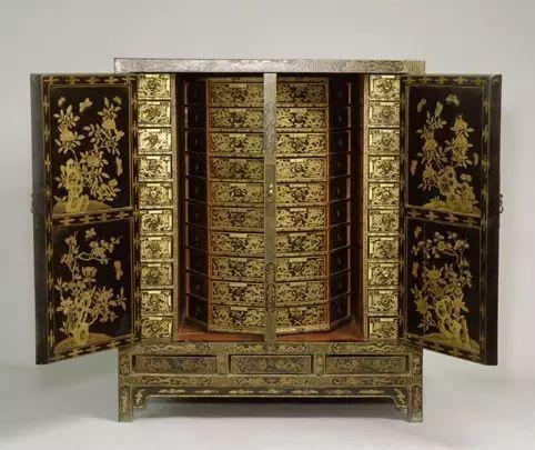 黑漆描金双龙纹药柜 高94.5cm,宽78.8cm,纵57cm