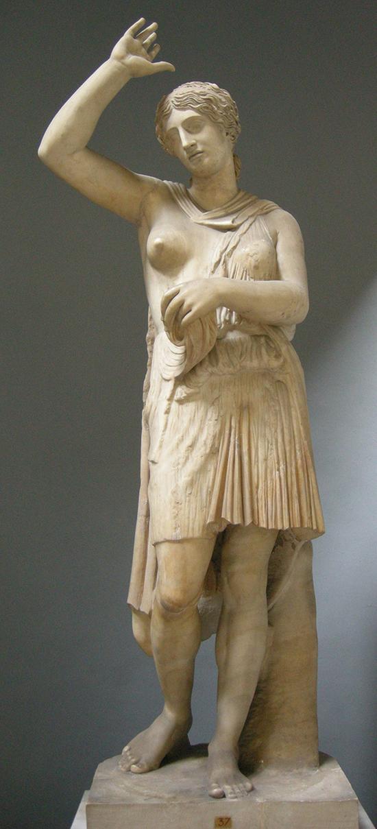 《受伤的亚马逊女战士》(Wounded Amazon),前430年,大理石,高200厘米,罗马卡比托利欧的博物馆