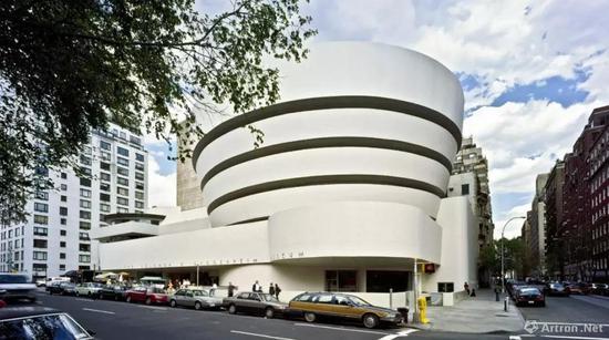 SolomonR。 Guggenheim Museum, New York