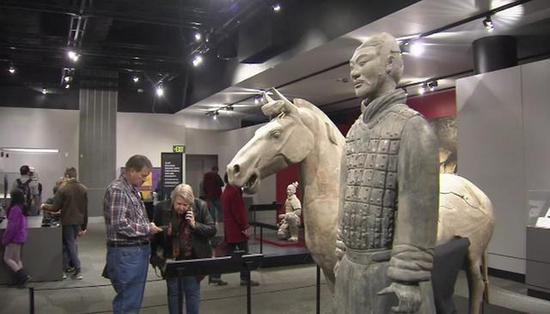 (此前美国ABC电视台报道中完好的骑兵俑雕像)