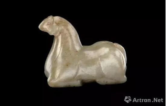 天津博物馆魏晋玉卧兽