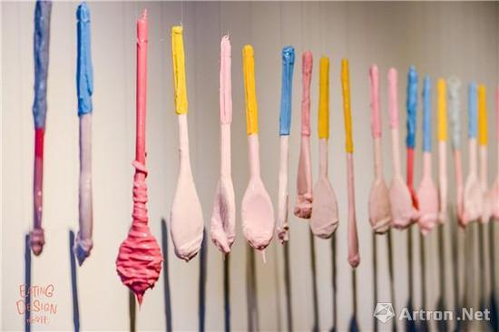作品《垂涎》