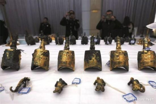 “7·20”系列盗掘西汉古墓葬案中缴获大量文物? 图片来源:网络