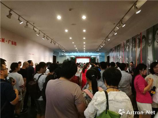 “其命惟新——广东美术百年大展(广东站)”展览现场
