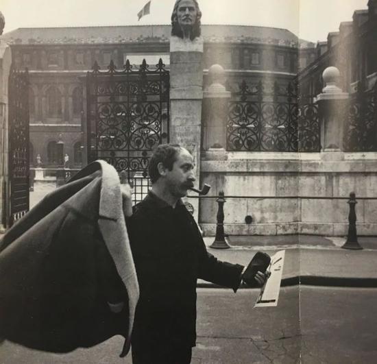 1954年凯撒经过巴黎美院,图片来源:法国国家Jeu de Paume画廊凯撒1997年个展画册