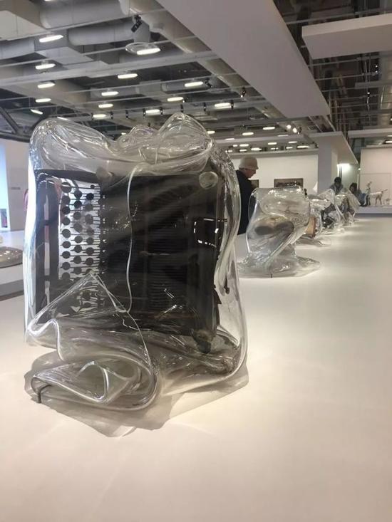 2018年凯撒个展现场图片《包装系列》,图片来源:马丽亚,图片致谢:蓬皮杜当代艺术馆