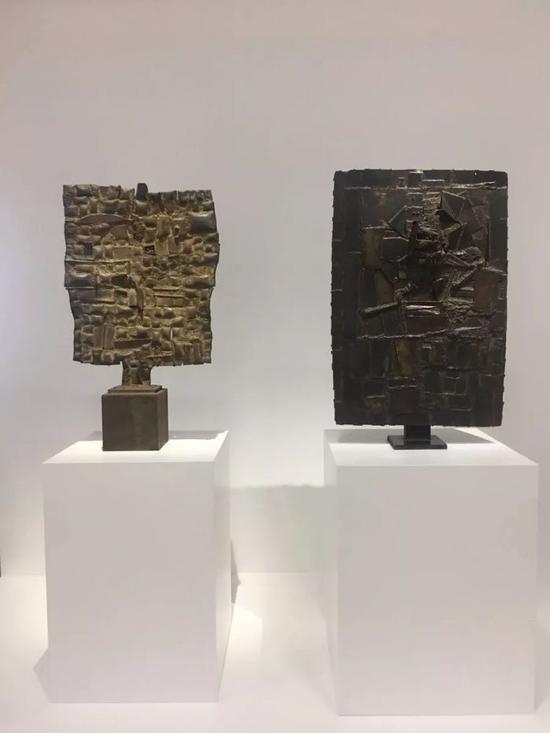 《包装》和《板》,铁焊,1958年和1960年。图片来源:马丽亚,图片致谢:私人藏家和马赛当代艺术馆