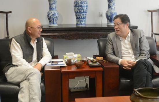 于德江董事长与李哲先先生探讨适合中国艺术品市场的交易新模式