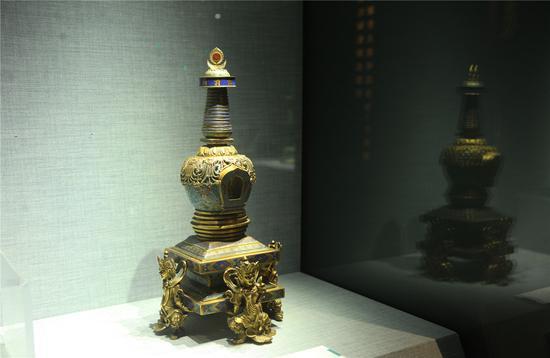 掐丝珐琅喇嘛塔