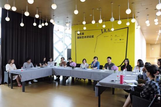 历届获奖及入围投稿者讨论会现场