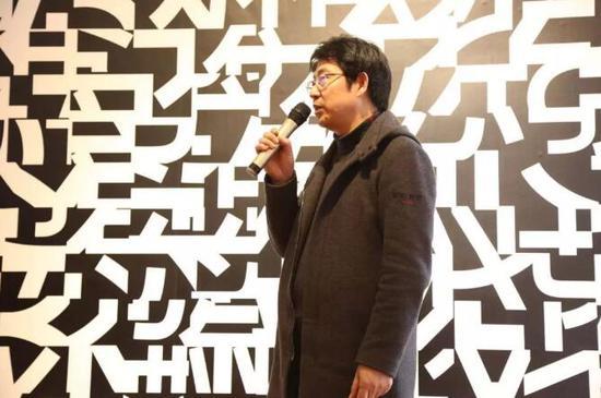 北京印刷学院设计艺术学院党委书记史民峰教授开幕致辞