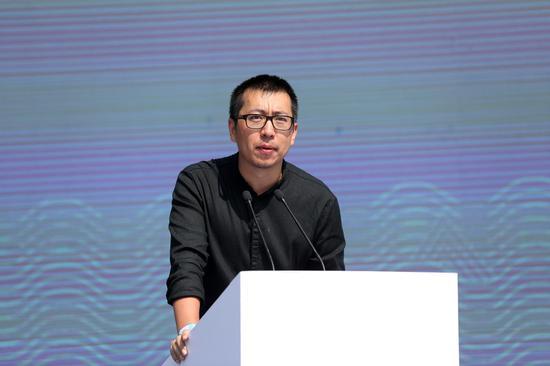 公共雕塑部分策展人 著名艺术家 卢征远介绍策展思路
