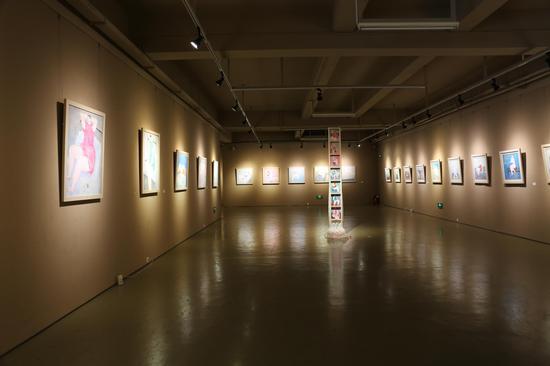 女人的优雅展览现场