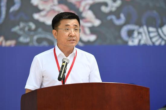 吉林省委宣传部常务副部长、吉林省文联党组书记董维仁致辞