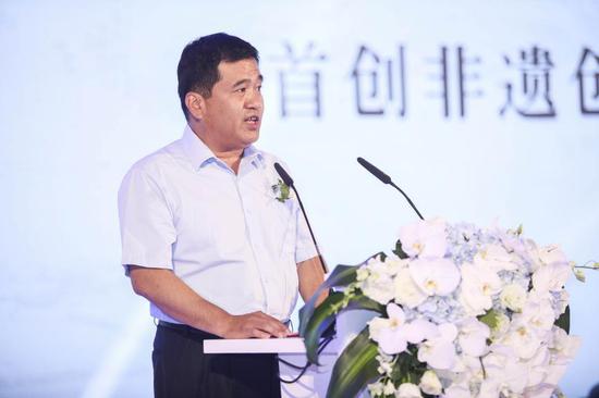 首创集团党委副书记、总经理李松平发表演讲