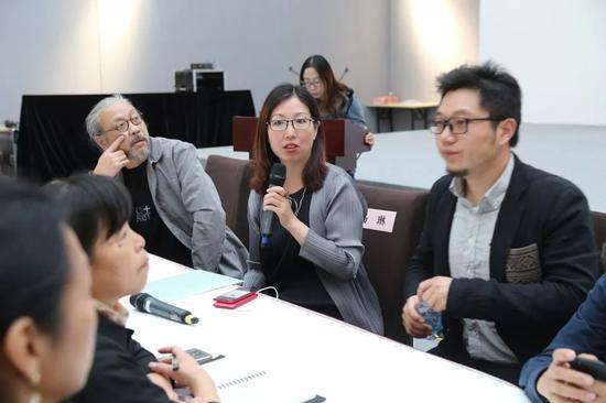 论坛现场:策展人马琳发言