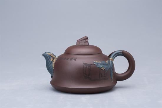 艺术家沈严峰作品 晴窗清雅壶 泥料:紫泥 年代:2014 容量:480 CC