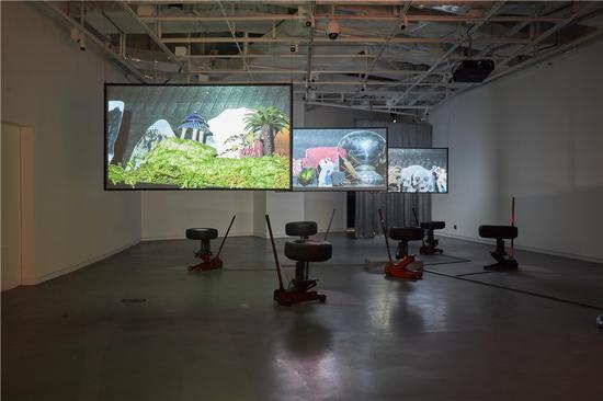 “放纵的超体 众物狂欢”展览现场,鸣谢chi K11 艺术空间,摄影:朱锐