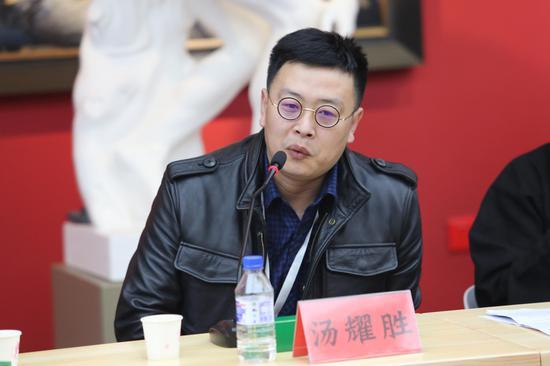 汤耀胜 天津美术学院教师