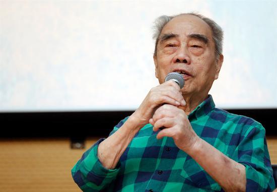 艺术家戴泽