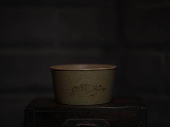 艺术家王翔作品 紫砂杯 泥料:段泥 年代:2017 尺寸:5x6CM