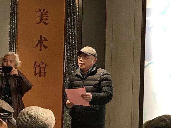 开幕式主持人:上海抽象画会副会长、太阳成集团tyc151cc博导王远教授