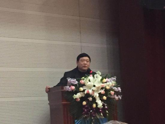 中央美术学院中国画学院党委书记,中央美术学院教授,博士、硕士研究生导师于光华 发言