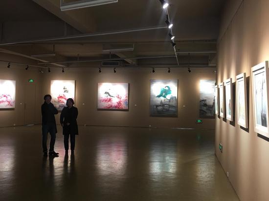 女人的优雅展览现场