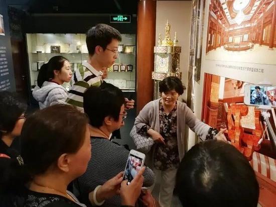 ▲APEC会议的珐琅建筑装饰
