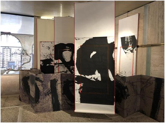 《山水社会》秦风 / 亚麻纸、墨、丙烯 / 90×960cm / 2015 《欲望风景系列》秦风 / 亚麻纸、墨 / 260x84cmx5 220x90cmx2 / 2015