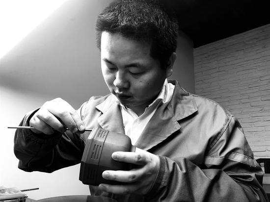 艺术家杨涛