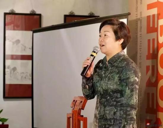黄浦区文化局局长许艳卿致辞