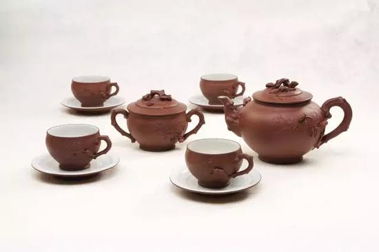 顾景舟制「松鼠葡萄十头套组茶具」