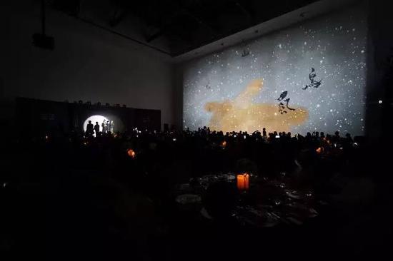 teamLab作品《世界是那么可爱,那么的美丽》在本次亚洲艺术贡献奖现场展出