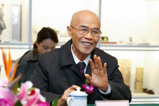 图八 国家文物局原副局长阎振堂谈景泰蓝艺术收藏