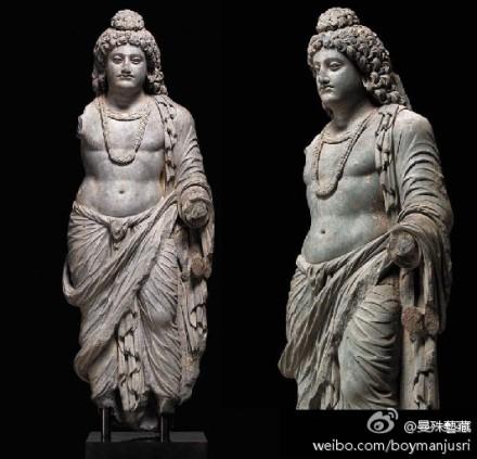 犍陀罗经典时期的大师级作品可能来自白沙瓦的沙希巴劳大塔。人物身体饱满而细腻的写实刻划,浓密厚重的鬈发;以及“Z“字形衣褶纹路的处理秉承了公元前4世纪以来的泛希腊化艺术风格。与这洋溢着青春光彩的健美肢体,华丽的艺术风格相对立的,是王子脸上表露出的内省而静谧的精神世界。