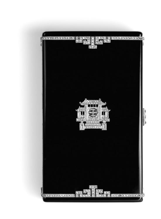 “中国庙宇”化妆盒 卡地亚巴黎,1927年 卡地亚典藏 Nils Herrmann, Collection Cartier © Cartier