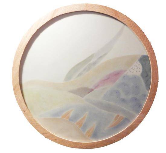 刘畅 《彼岸》2015 ,低温釉上彩,直径45cm