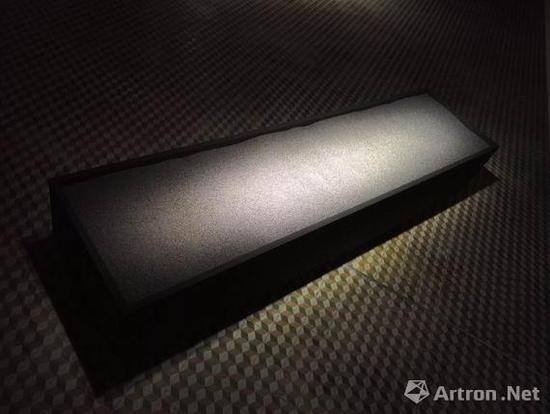 程大鹏 《生》(海浪般运动中的聚苯球)机械装置作品 2016年