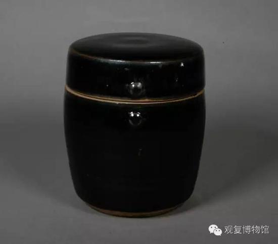 黑釉纽扣盖盒 金代