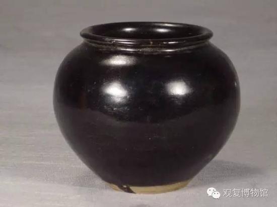 黑釉小罐 宋代 观复博物馆藏