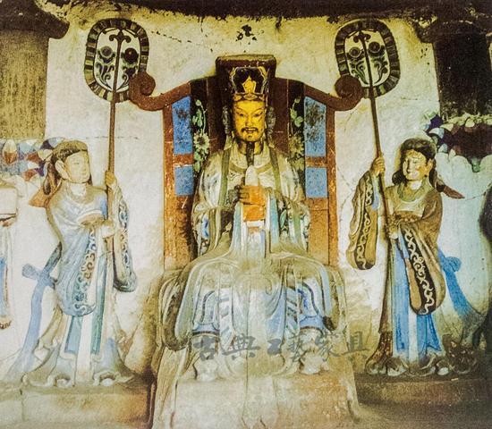 图6 四川(现重庆)大足舒成岩摩崖造像玉皇大帝龛 南宋 (公元1127-1279)石刻 参考《中国大足石刻》 重庆大足石刻艺术博物馆 香港万里 重庆出版社