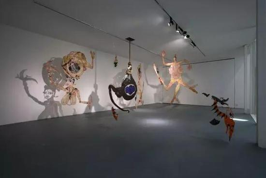 Chusak Srikwan | 自由形式是一种珍贵的祝福, 可变尺寸, 皮影, 2008