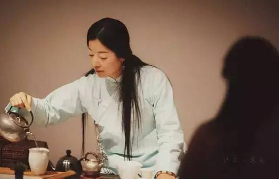 尚 隃•花守茶廬 | 常 州